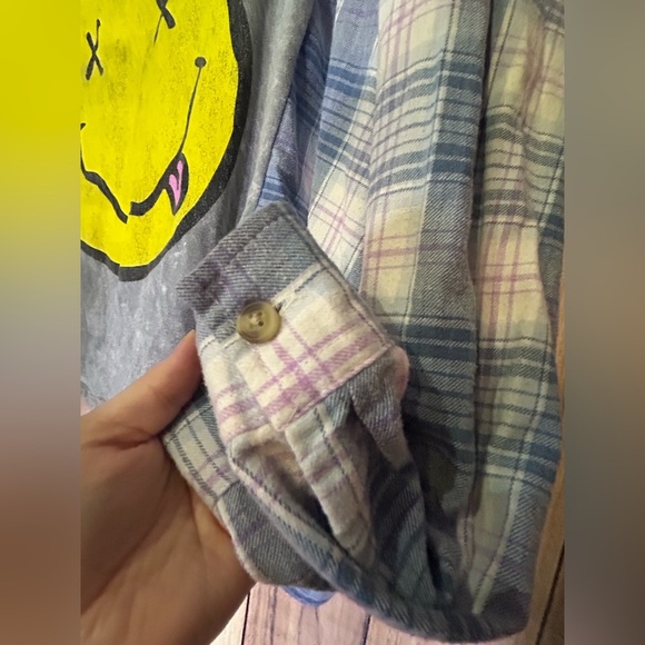 NWT Upcycled Nirvana Flannel Tee Size L-XXL - Picture 4 of 5